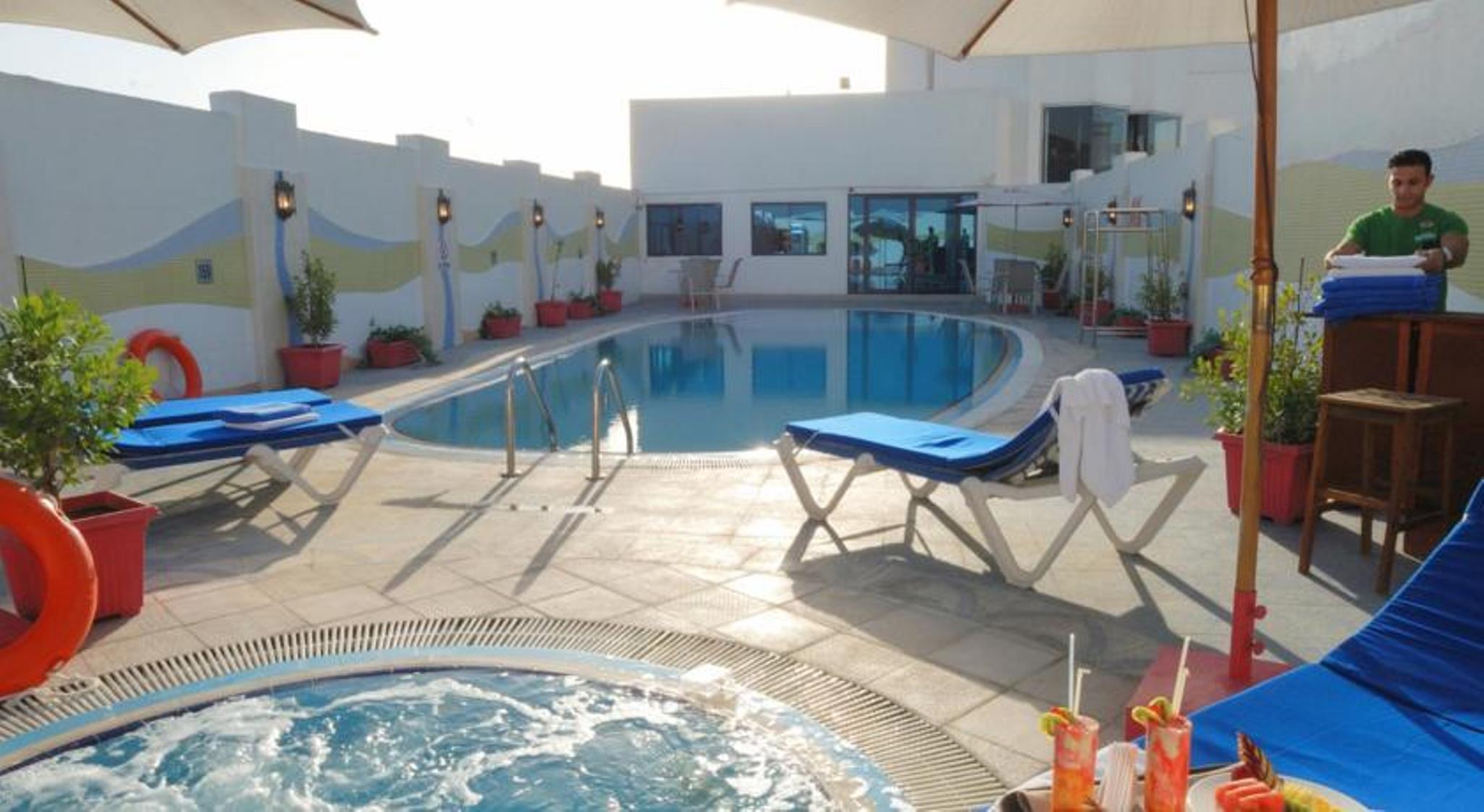 Al Jawhara Hotel Apartments Дубай Экстерьер фото