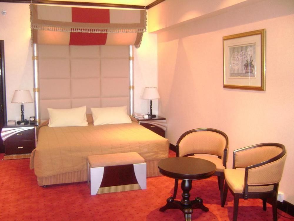 Al Jawhara Hotel Apartments Дубай Экстерьер фото